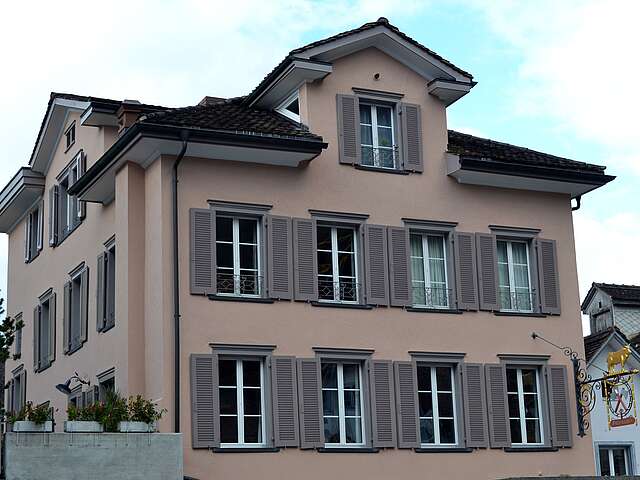 Renovation Fassade und Jalousien